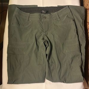 Kuhl green cargo pants for women